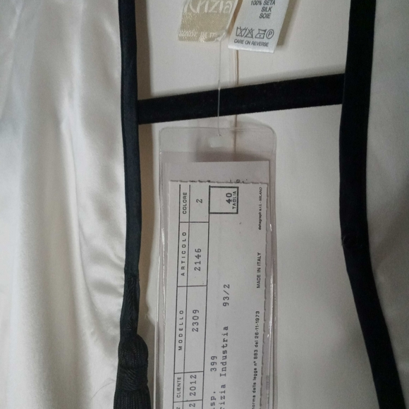 Off White Silk Tunic - Made in Italy by Krizia - Picture 6 of 6